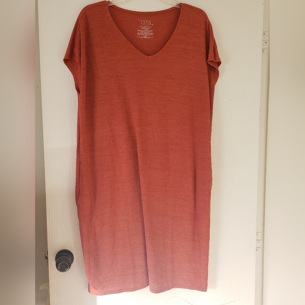 Time And Tru Ladis Size L 12-14 Rust Colored Short Sleeve Dress With Pockets